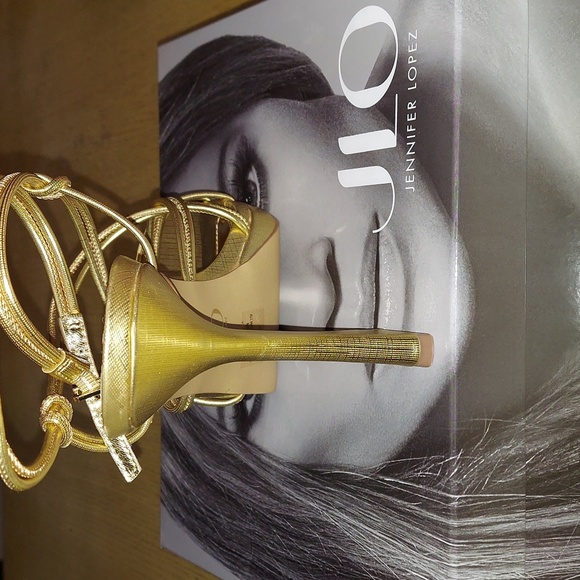 JLO Jennifer Lopez Gold Tanin Sandals high heels size 10M - Picture 3 of 4